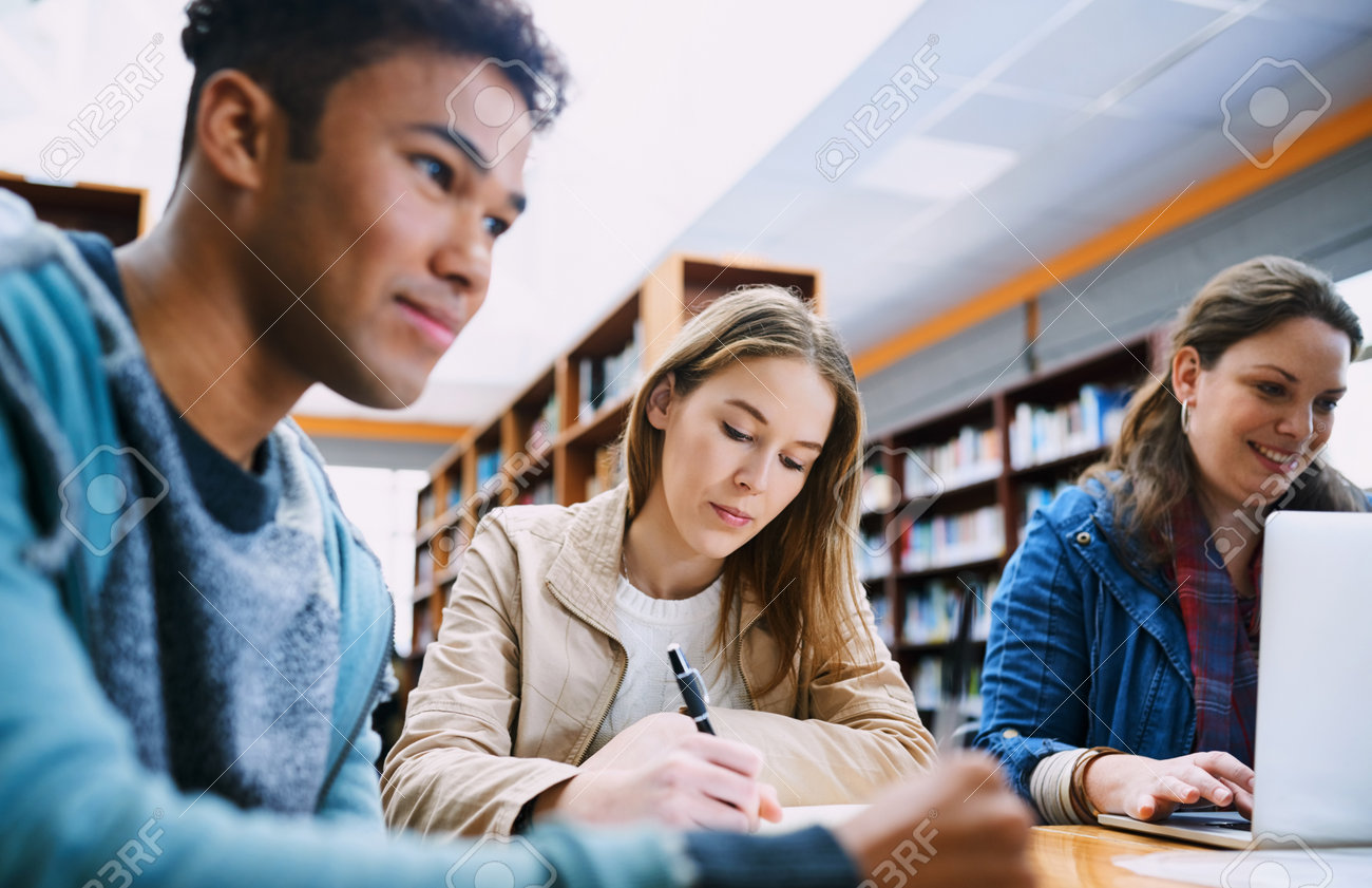 collégiens connectés à neo 78