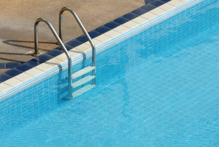 prix d'un piscine coque