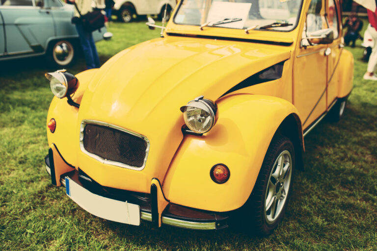 voiture moche